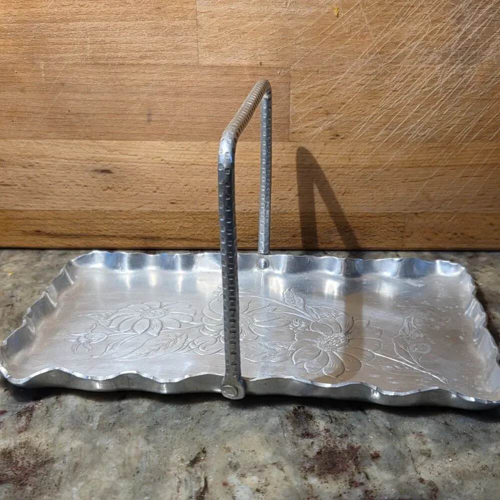 Vintage Farber & Shlevin Hand Wrought Aluminum Basket Tray 1407